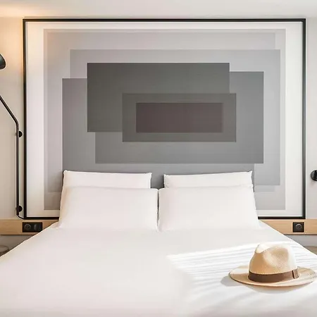 Ibis Villefranche Sur Saone 3* Limas
